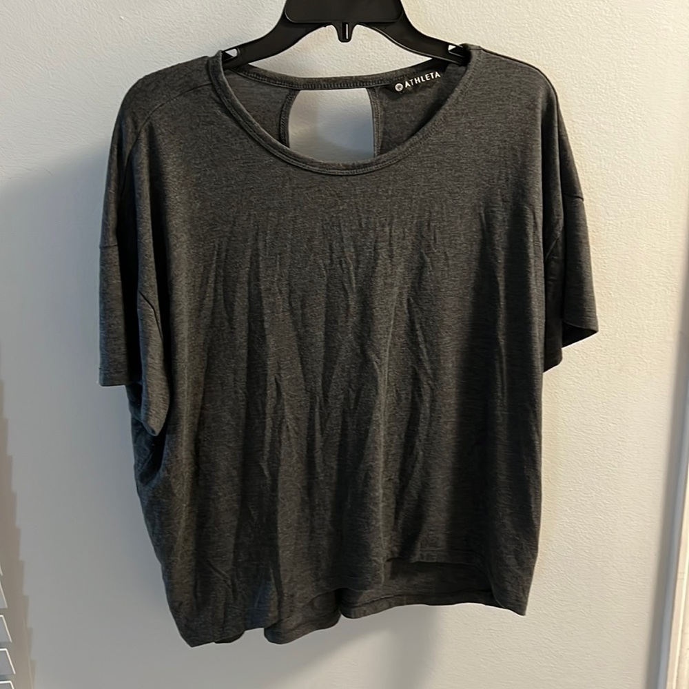 Athleta, Women’s, Short Sleeve top, Cut Out Design on the back, Size XL